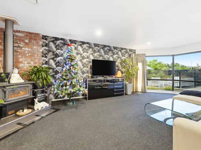 21 Taranaki Drive + 22 Hewitts Road, Woodend