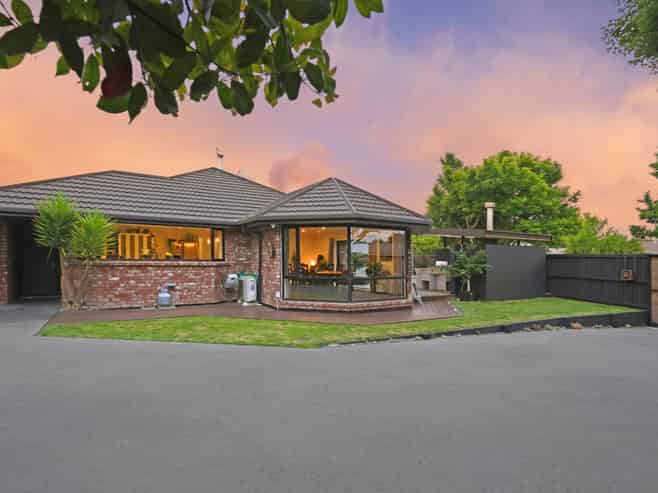 21 Taranaki Drive + 22 Hewitts Road, Woodend