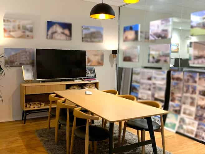 COMPACT, CONVENIENT, AND AFFORDABLE RETAIL
