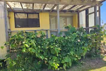 7 Mission Road, Port Waikato