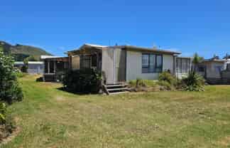 7 Mission Road, Port Waikato