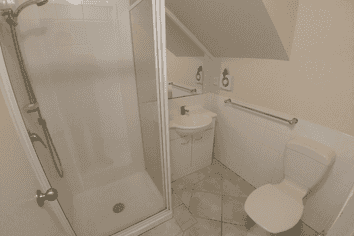 65/8 Flynn Street, Birkenhead