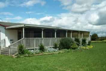 27B Royal Doulton Drive, Pukekohe