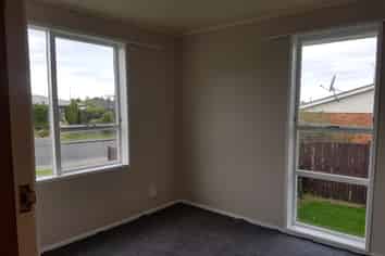 88 Lauder Cres, Heidelberg