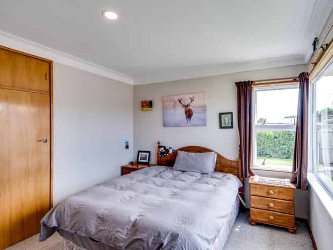 1404 Warwick Place, Mayfair