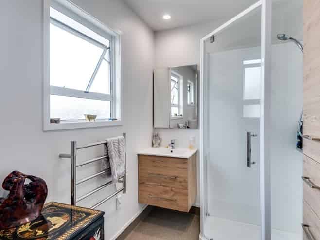 1404 Warwick Place, Mayfair