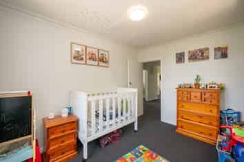 24 Hawthorn Avenue, Mornington