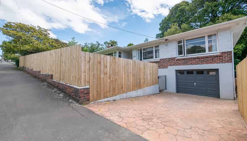 24 Hawthorn Avenue, Mornington