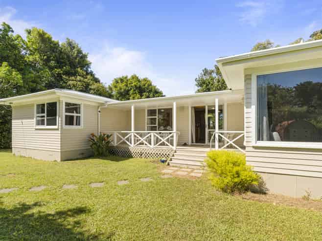 79 Marsh Road, Wharehine