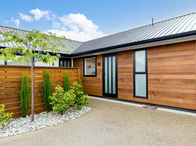 7/74 Church Street, Mosgiel