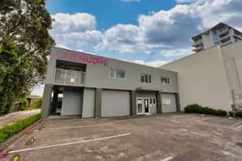 PREMIUM GROUND FLOOR OFFICE PREMISES