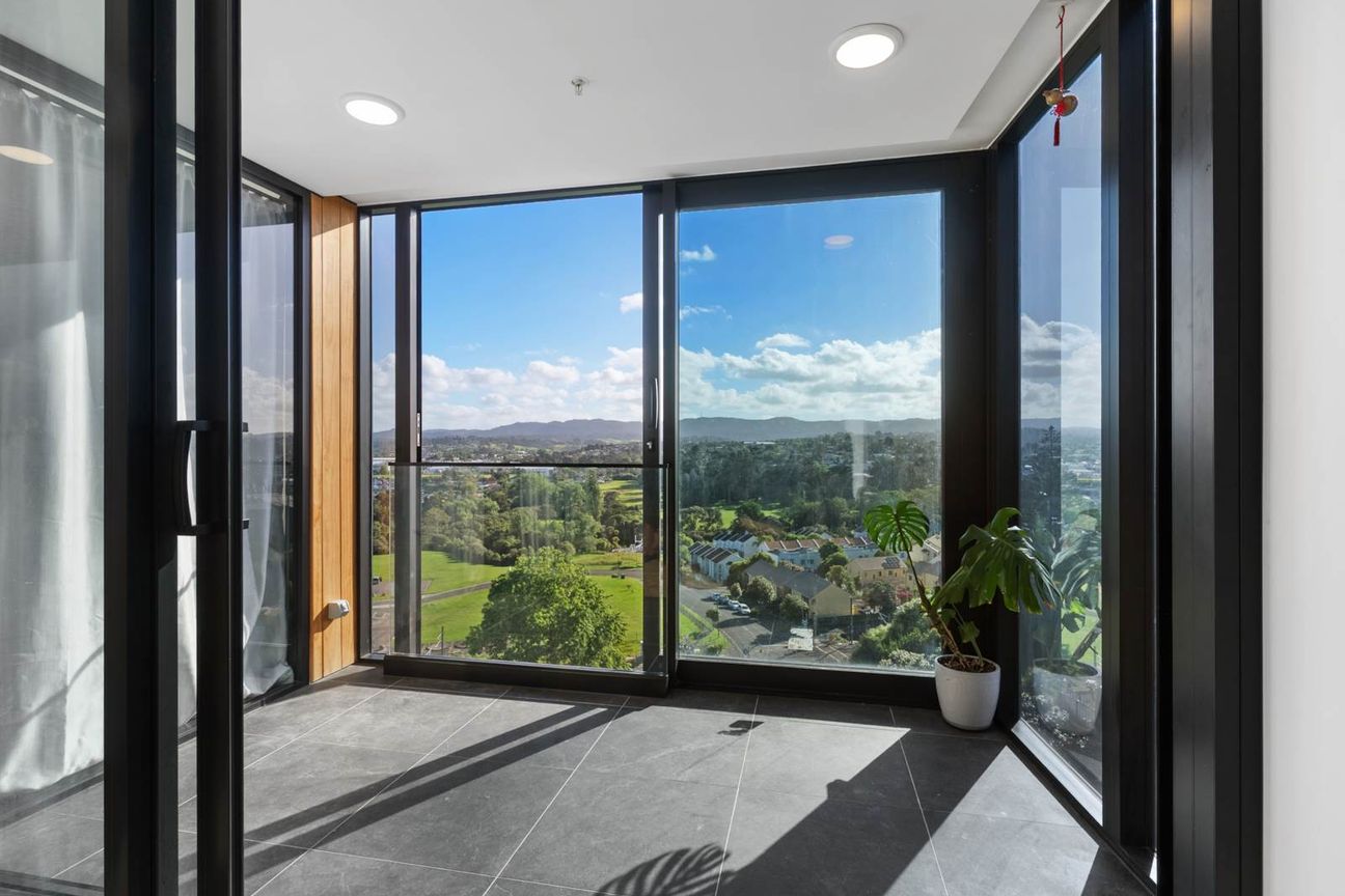 Breathtaking Views & Luxury Living – pohled 2