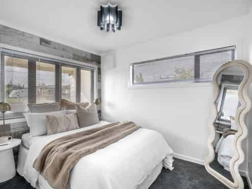 15 Paisley Street, Kew