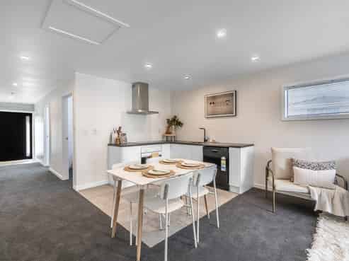 15 Paisley Street, Kew