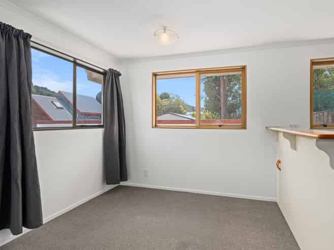1a/2 Leicester Street , Picton