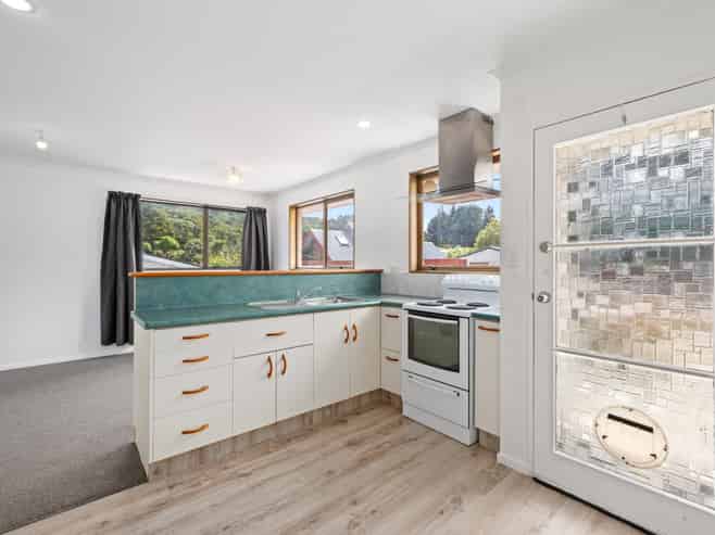 1a/2 Leicester Street , Picton