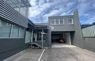 Tidy Grey Lynn Office