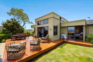 29 Austen Ward Heights, Enner Glynn