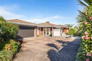 2/38 East Coast Road, Milford