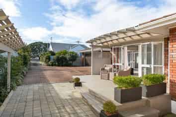 2/38 East Coast Road, Milford