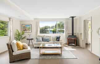 39 Onedin Place, Titirangi