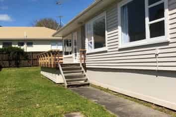 1/78 Moore Street, Howick