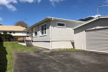 1/78 Moore Street, Howick