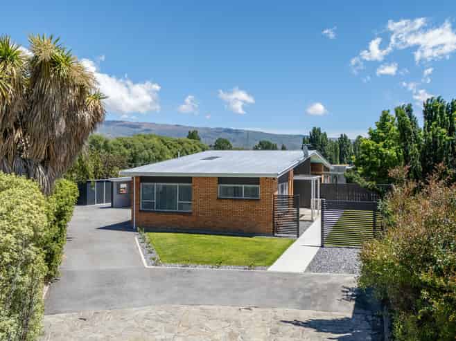 10A Jackson Place, Alexandra