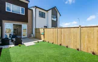 227 Jack Lachlan Drive, Beachlands