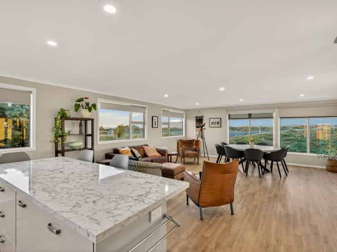 401 Ormond Drive, Mahia