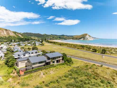 401 Ormond Drive, Mahia