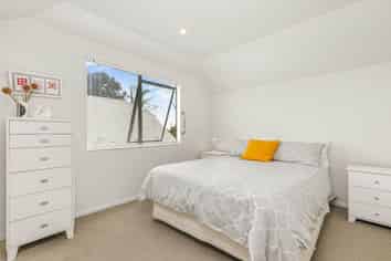 2/28 Holiday Road, Stanmore Bay