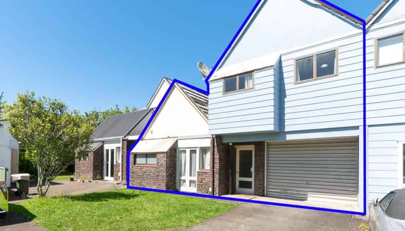 2/180 Green Lane West, Greenlane