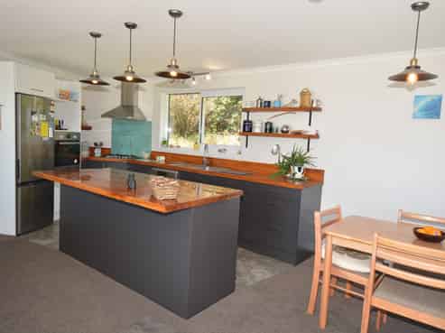 10 Elizabeth Street, Bluff