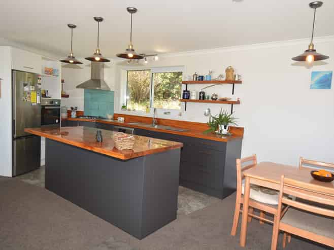 10 Elizabeth Street, Bluff