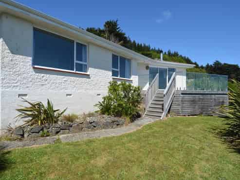 10 Elizabeth Street, Bluff