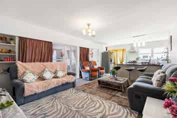 30  Laureston Avenue, Papatoetoe