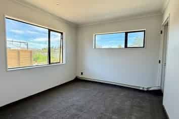 2 Woolfield Road, Papatoetoe