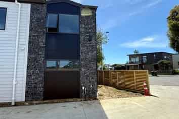 2 Woolfield Road, Papatoetoe