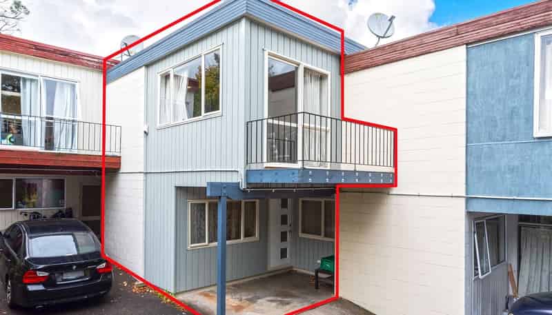 2/24 Commodore Drive, Lynfield