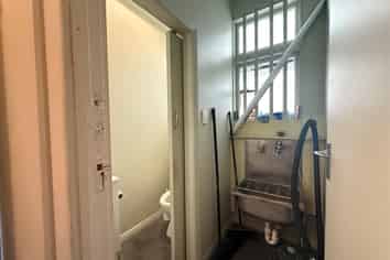 Queens Arcade - Could be Shop - Could be Office