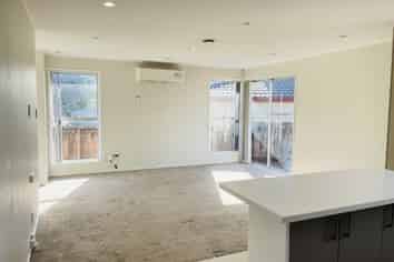 16 Nan Place, Pakuranga Heights