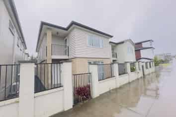 242 Murphys Road, Flat Bush