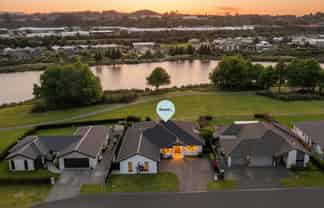 26 North Bay Road, Pyes Pa