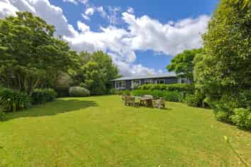 30 Parrs Road, Bunnythorpe