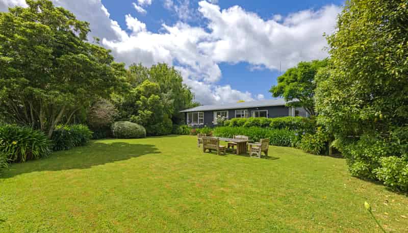 30 Parrs Road, Bunnythorpe