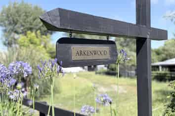 30 Parrs Road, Bunnythorpe