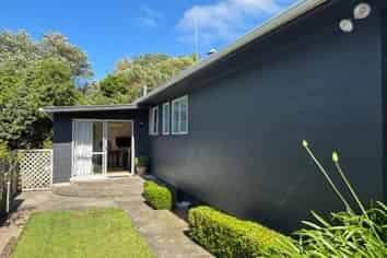 30 Parrs Road, Bunnythorpe