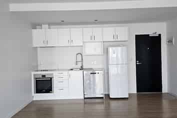 1F/136 Stancombe Road, Flat Bush