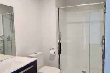 1F/136 Stancombe Road, Flat Bush